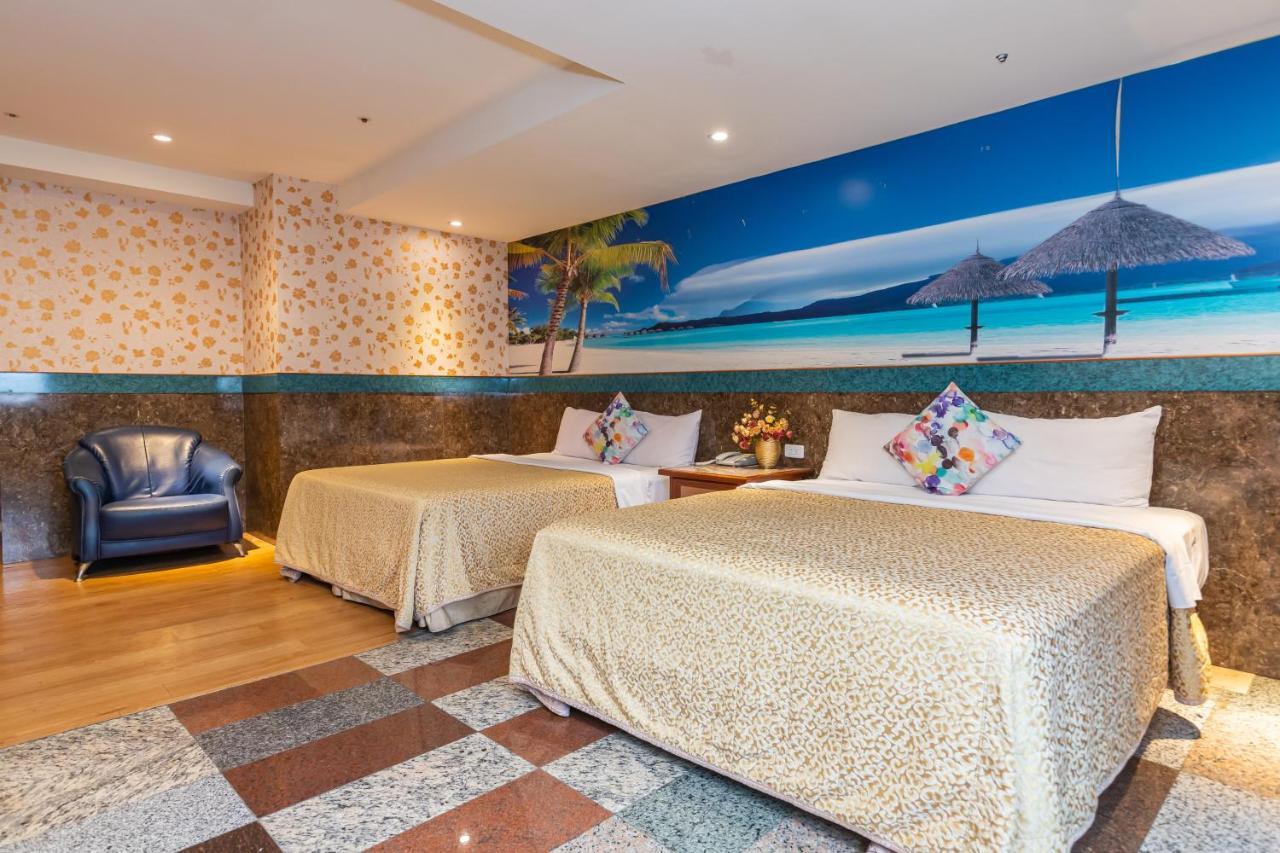 Yi Pin Business Hotel Taoyuan Bagian luar foto