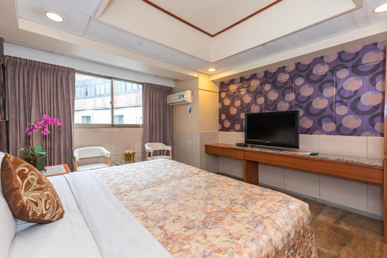 Yi Pin Business Hotel Taoyuan Bagian luar foto