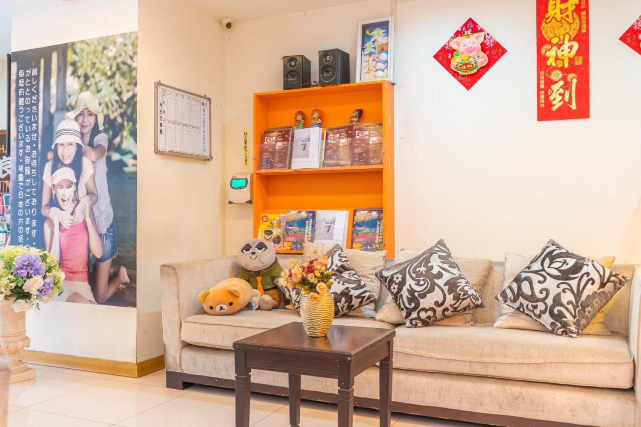 Yi Pin Business Hotel Taoyuan Bagian luar foto