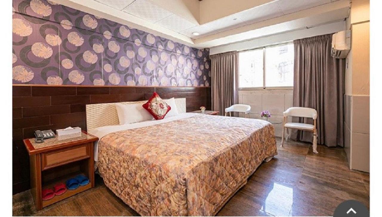Yi Pin Business Hotel Taoyuan Bagian luar foto